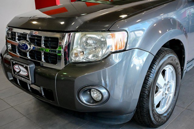 Used 2010 Ford Escape XLT AWD/4WD image 9