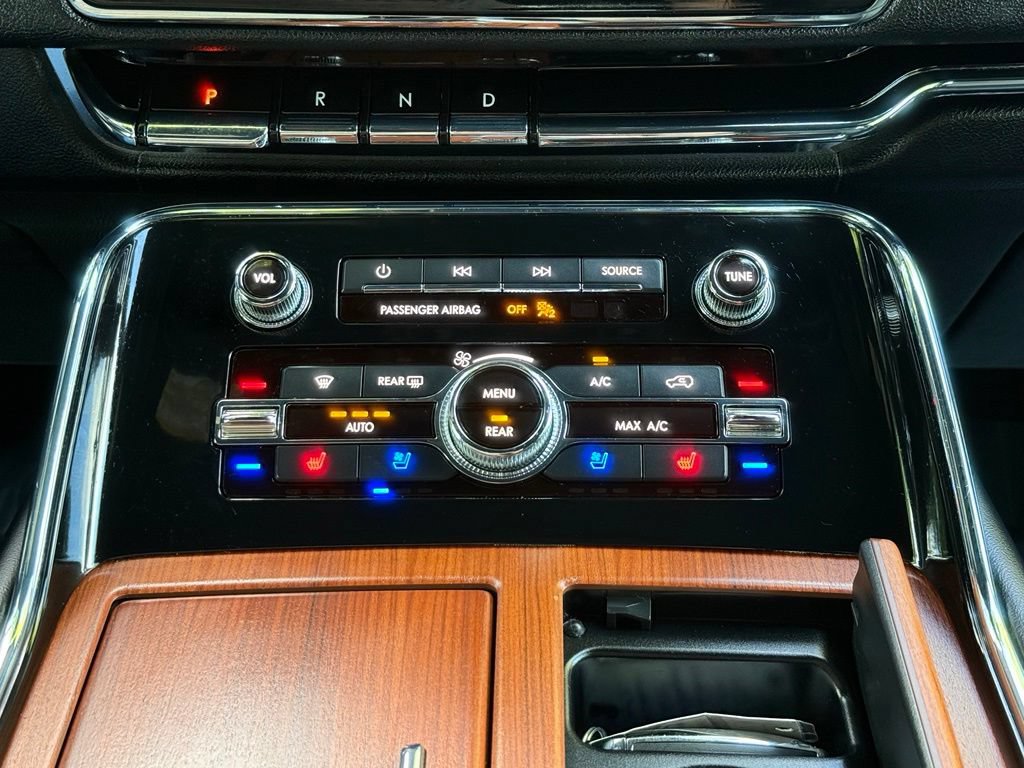 Used 2019 Lincoln Navigator L Reserve AWD/4WD image 29