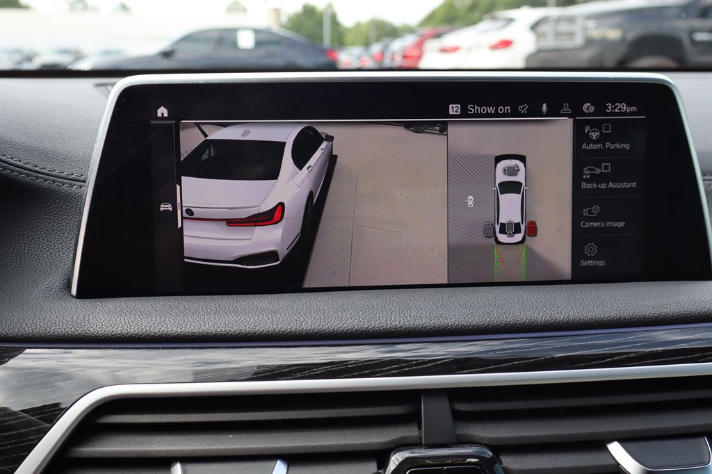 Used 2020 BMW 740i w/ M Sport Package RWD image 34