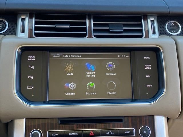 Used 2015 Land Rover Range Rover HSE image 28