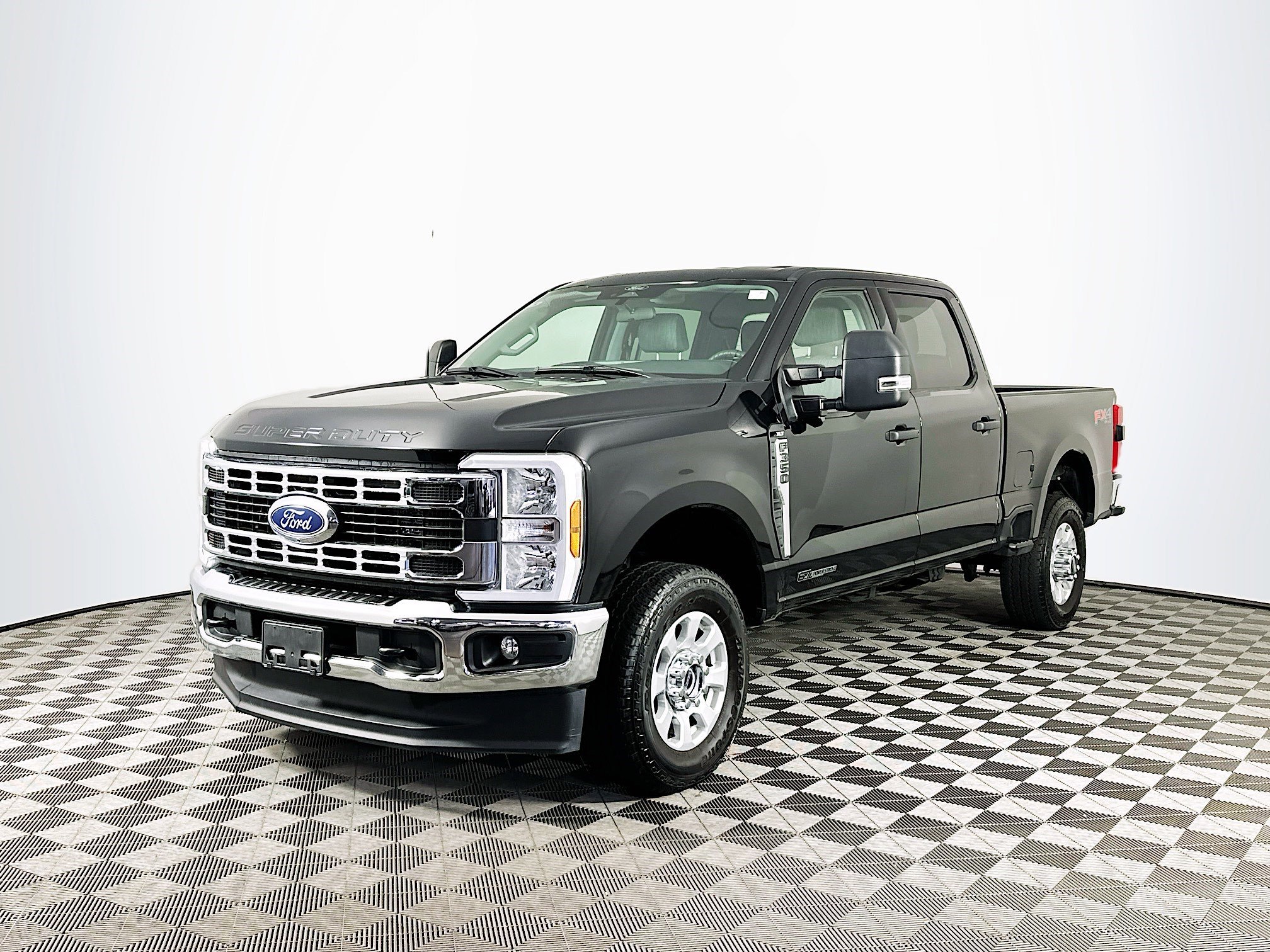 Used 2024 Ford F350 XLT w/ 360-Degree Camera Package image 3