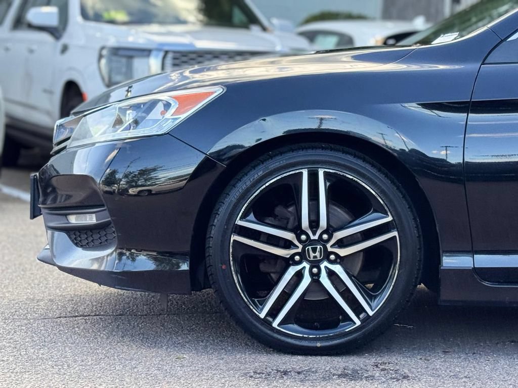 Used 2016 Honda Accord Sport image 11