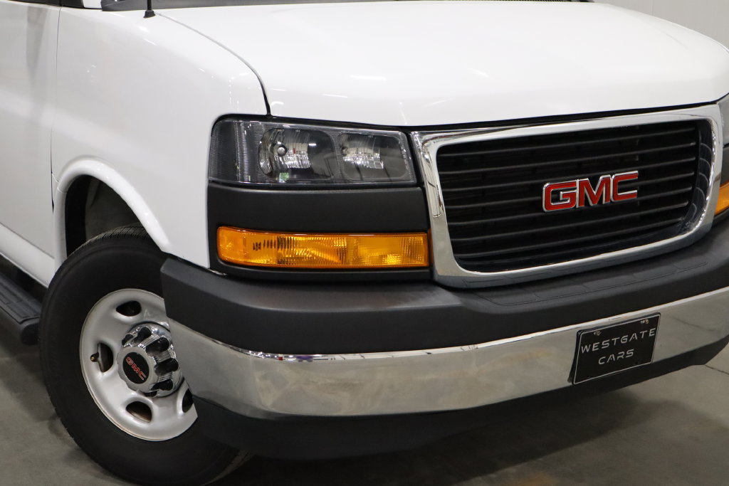 Used 2025 GMC Savana 3500 LT w/ LT Preferred Equipment Group RWD image 37