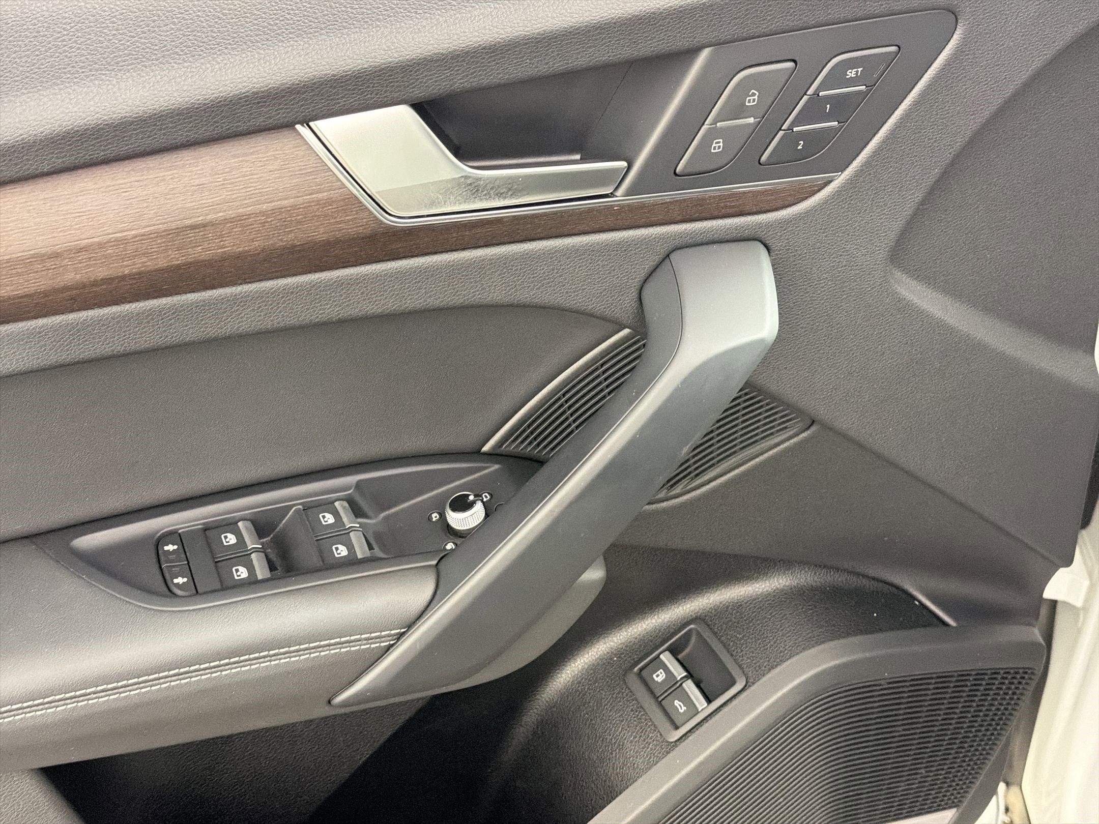 Used 2021 Audi Q5 e Prestige image 22