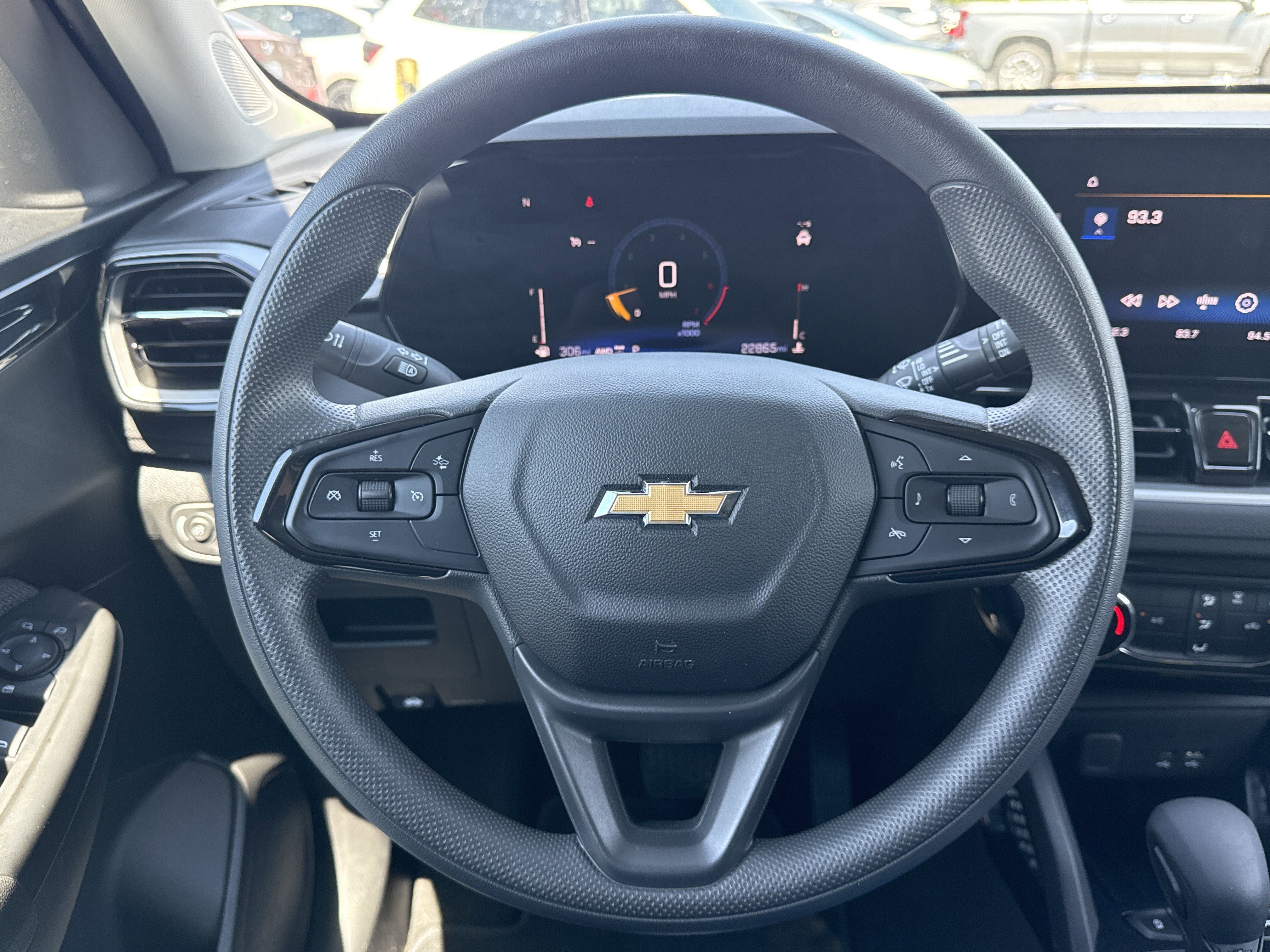 Used 2025 Chevrolet TrailBlazer LT AWD/4WD image 18