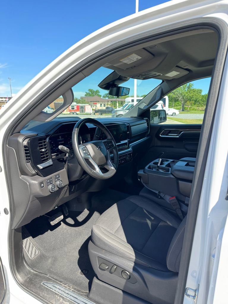 Used 2025 Chevrolet Silverado 1500 LT Trail Boss w/ Protection Package AWD/4WD image 10
