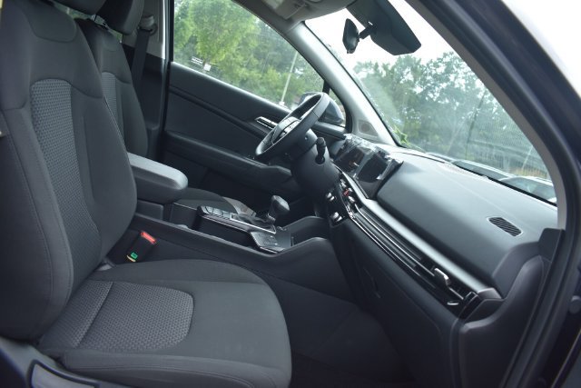 New 2026 Kia Sportage LX w/ LX Convenience Package AWD/4WD image 13