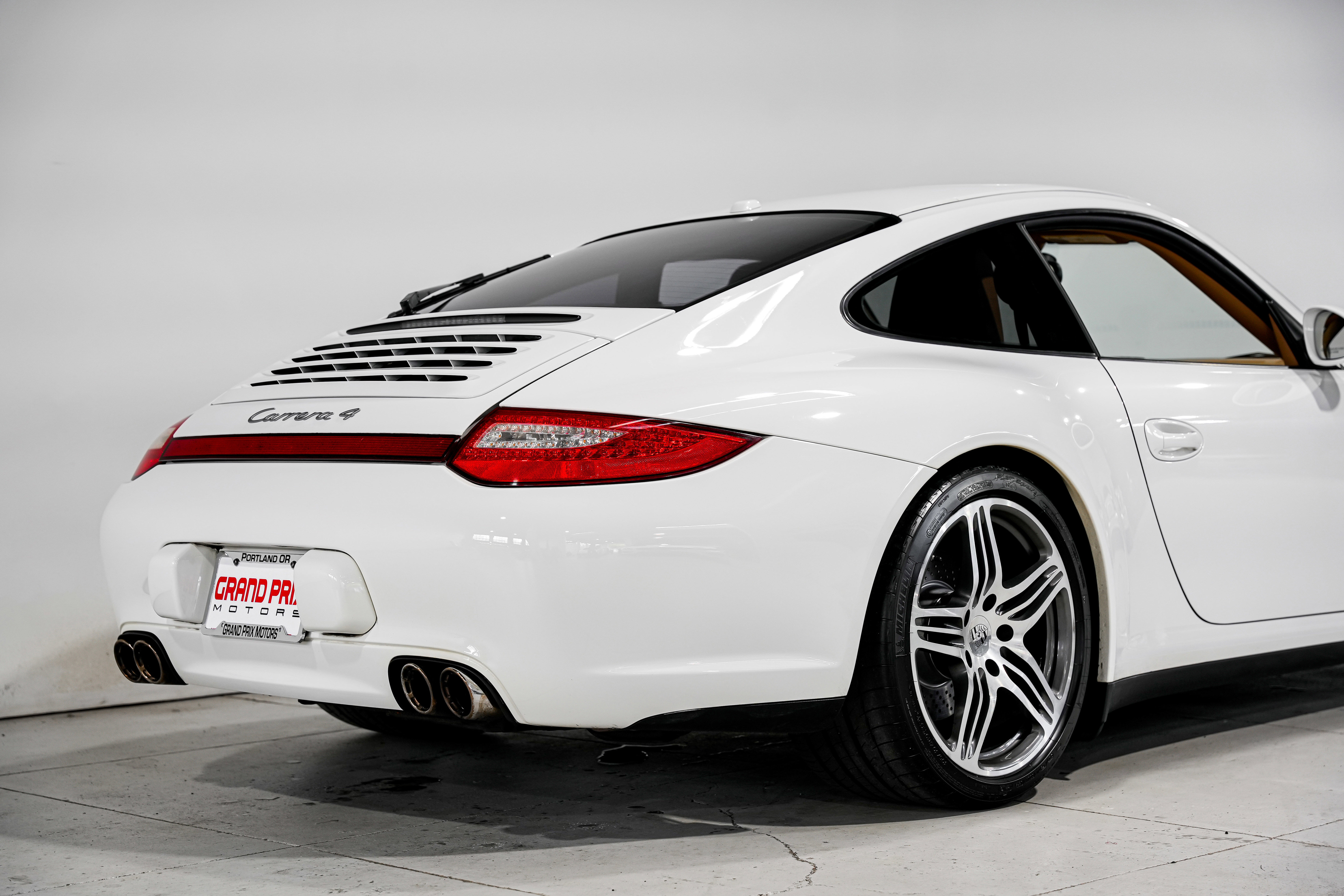 Used 2009 Porsche 911 Carrera 4 image 33