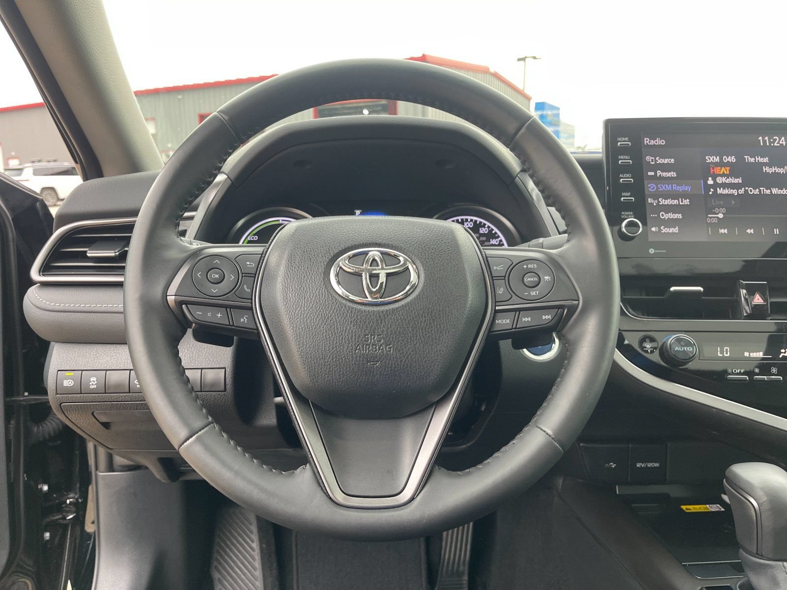 Used 2023 Toyota Camry SE w/ Audio Upgrade Package FWD image 24