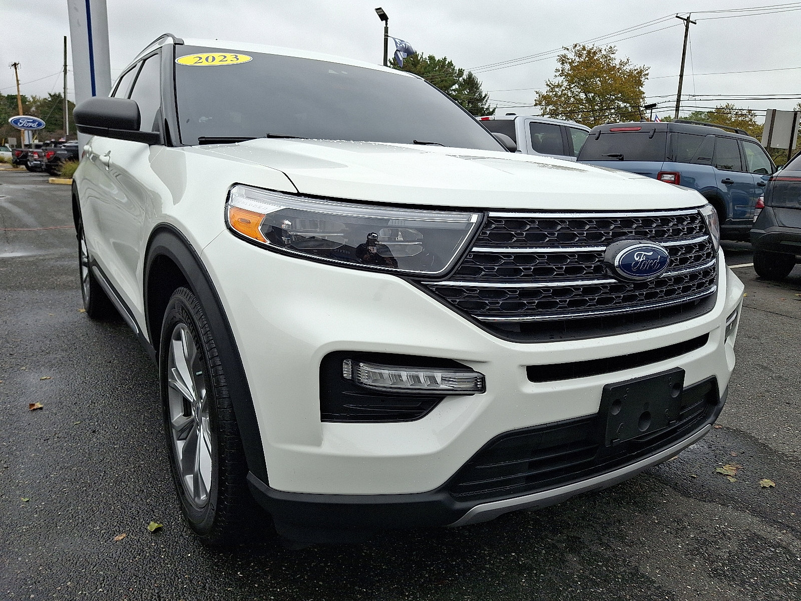Certified 2023 Ford Explorer XLT w/ Equipment Group 202A image 2