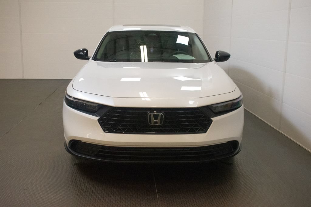 Used 2026 Honda Accord SE image 2