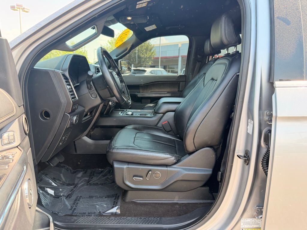 Used 2021 Ford Expedition Limited RWD image 24