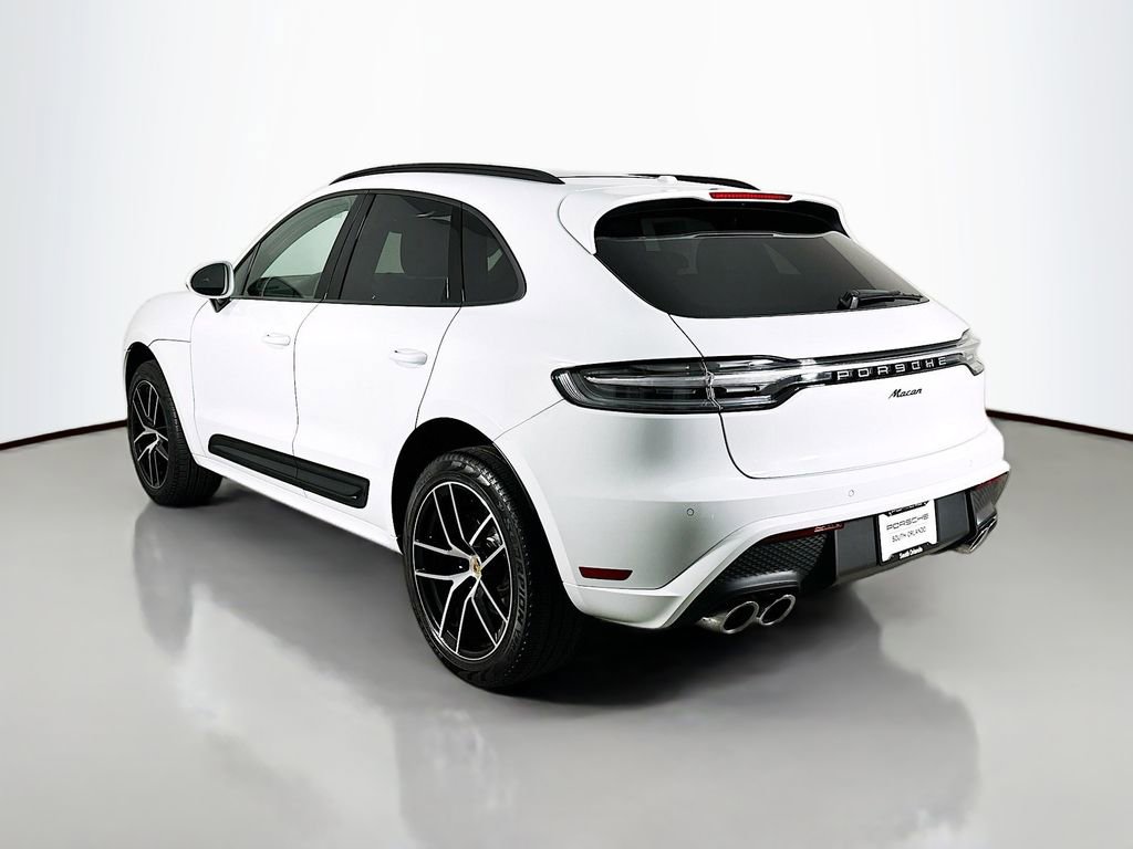 New 2025 Porsche Macan image 3