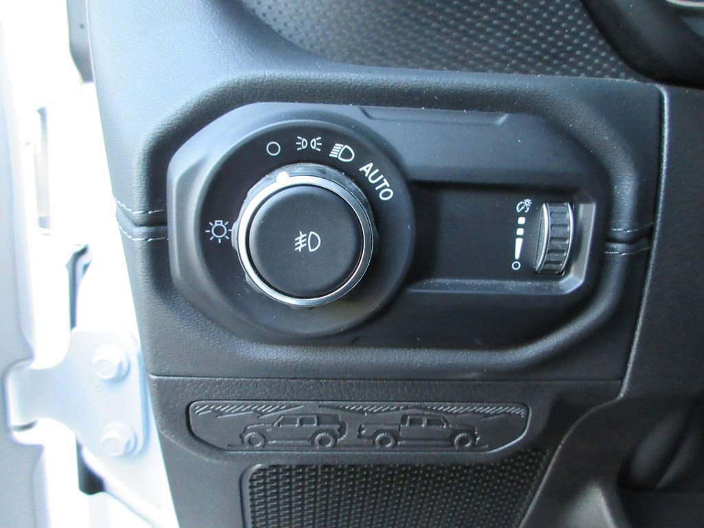Used 2024 Jeep Wrangler Rubicon w/ Capability Package AWD/4WD image 18
