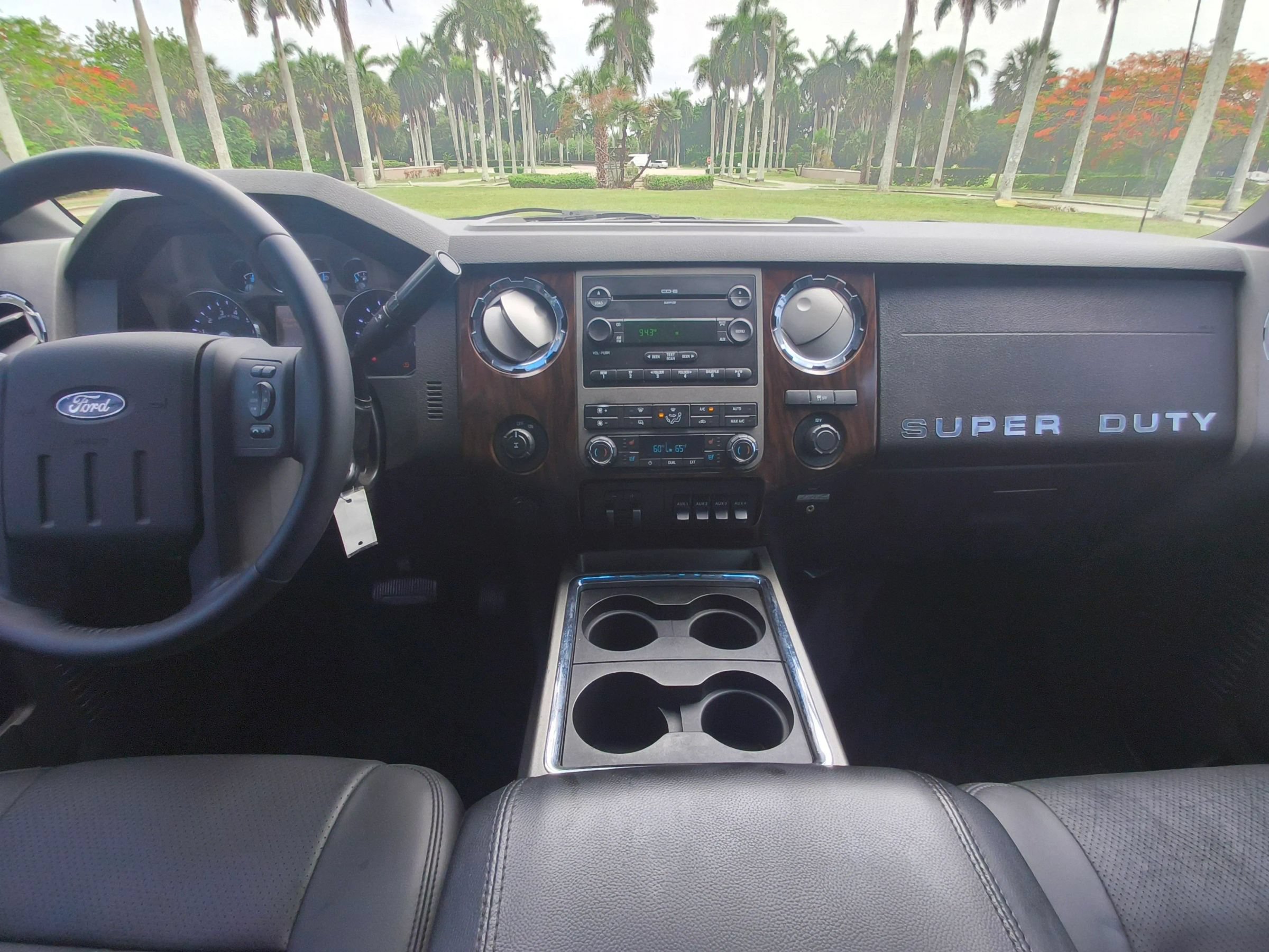 Used 2011 Ford F250 Lariat w/ Lariat Interior Pkg RWD image 17