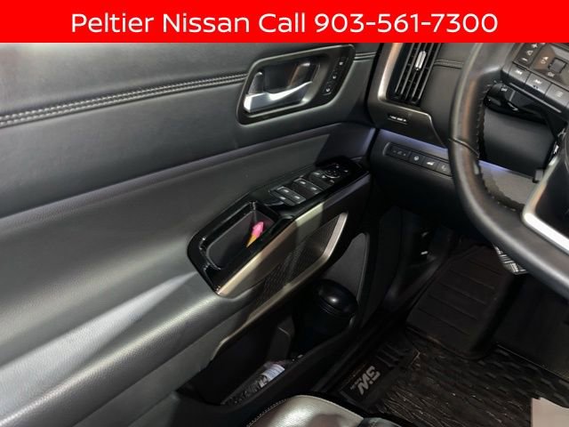 Certified 2024 Nissan Pathfinder Platinum FWD image 20