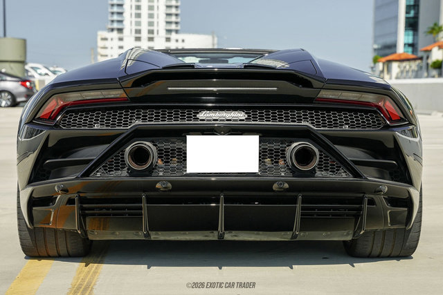 Used 2020 Lamborghini Huracan EVO AWD/4WD image 7