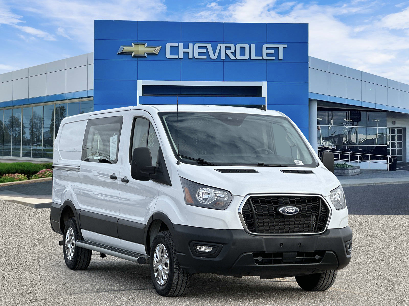 Used 2024 Ford Transit 250 Low Roof w/ Exterior Upgrade Package image 6