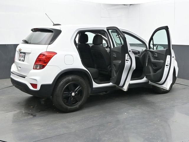 Used 2020 Chevrolet Trax LS FWD image 37