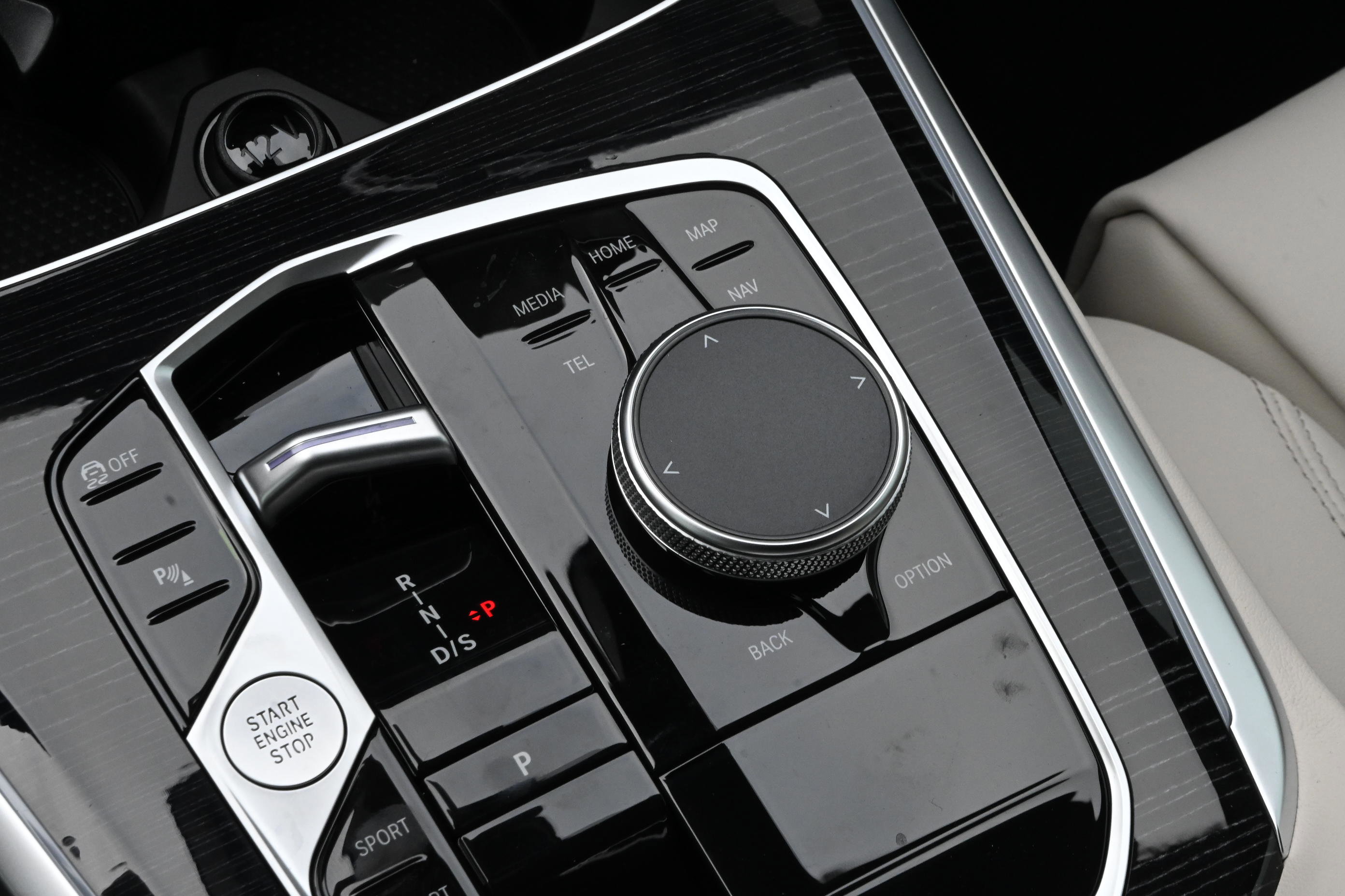 New 2026 BMW X5 xDrive40i AWD/4WD image 19