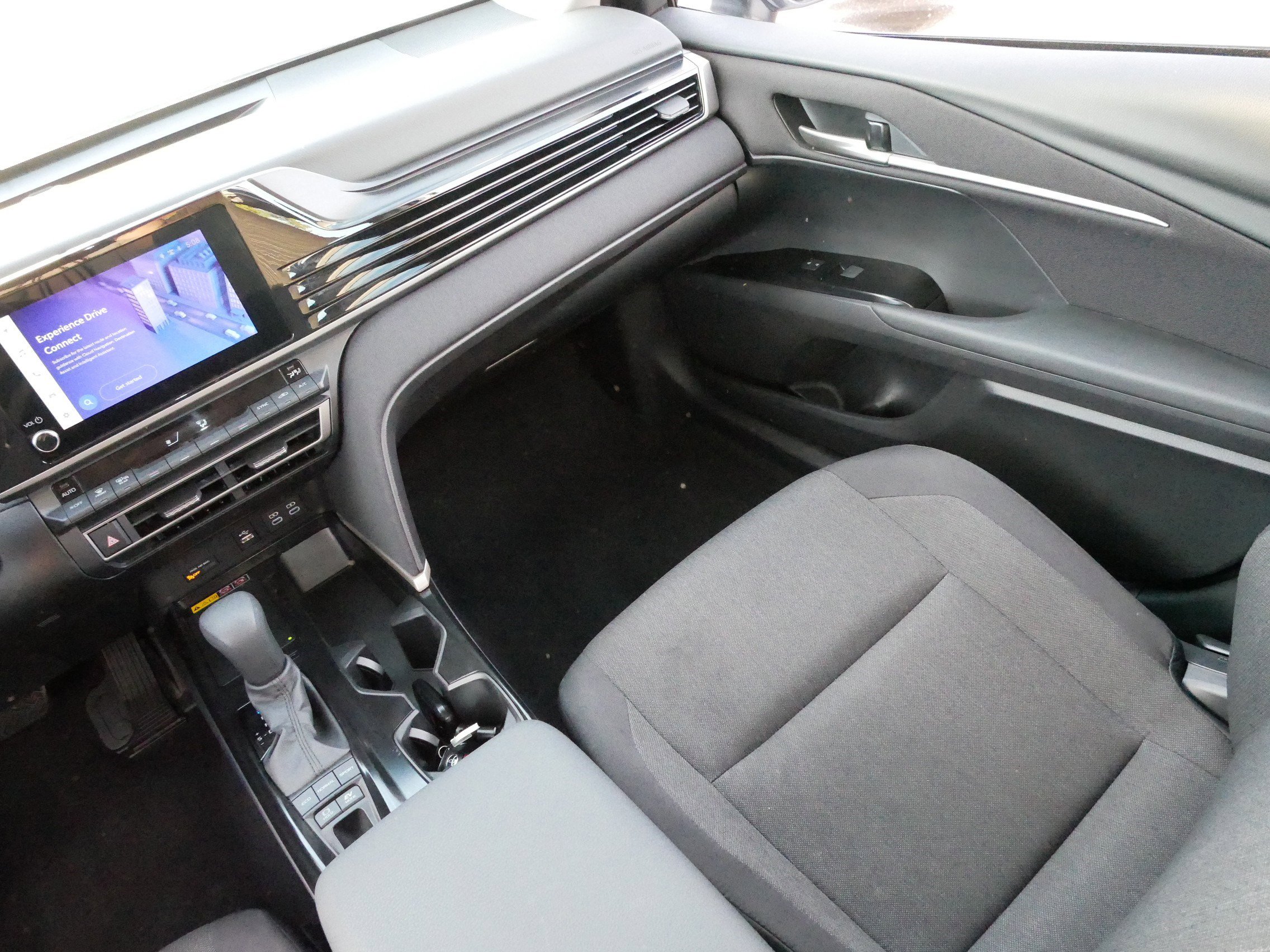 Certified 2025 Toyota Camry LE image 11