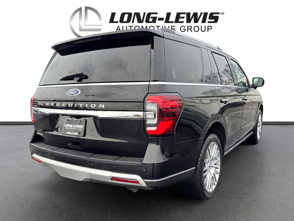 Used 2024 Ford Expedition Limited image 7