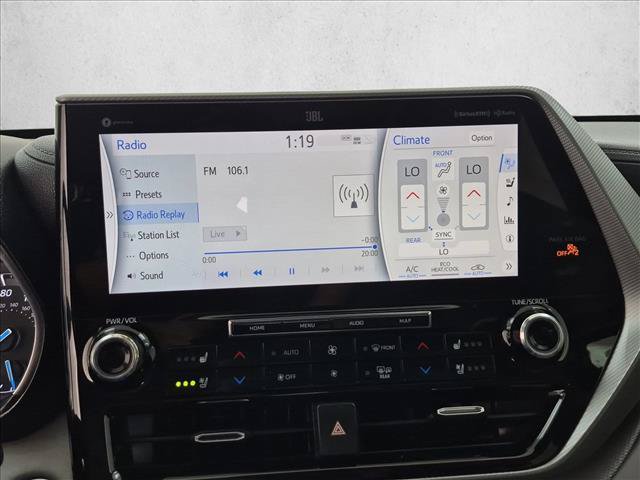 Used 2021 Toyota Highlander Platinum AWD/4WD image 18