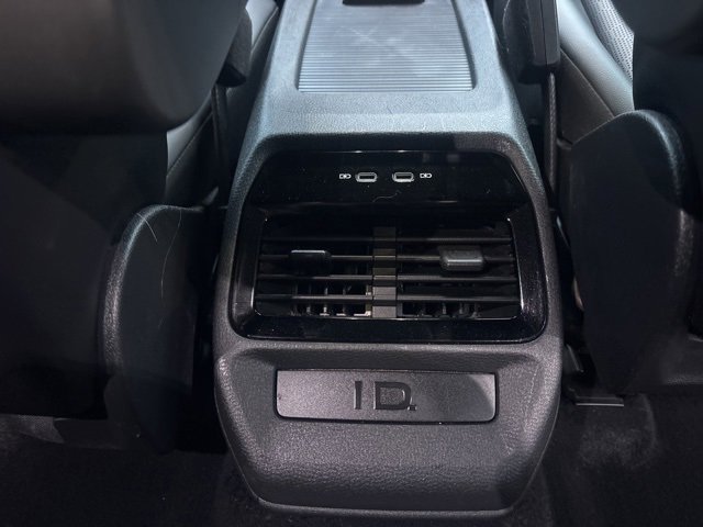 Used 2021 Volkswagen ID.4 Pro S w/ Gradient Package image 16