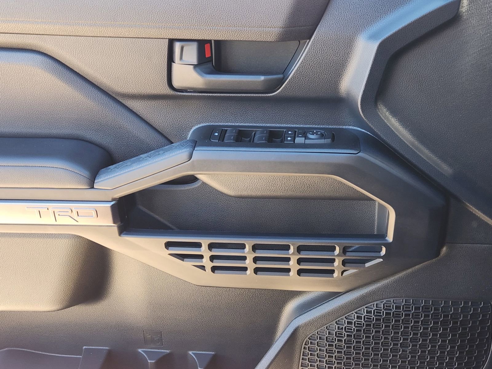 Used 2025 Toyota 4Runner TRD Off-Road image 26