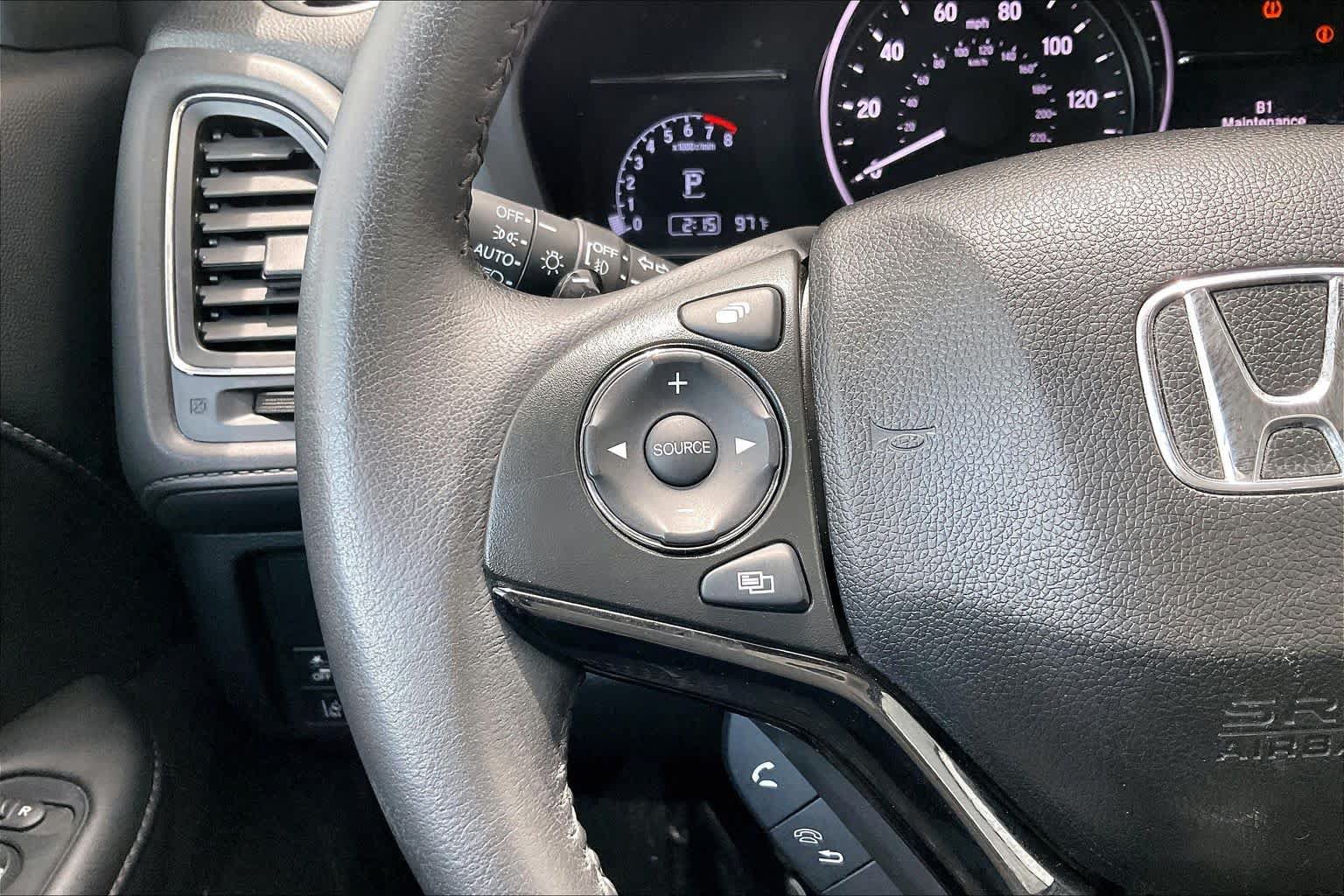 Used 2019 Honda HR-V Touring image 24