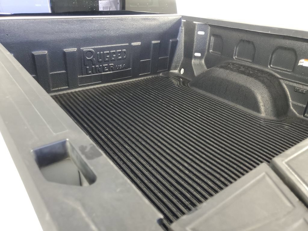 Used 2025 GMC Sierra 1500 SLT RWD image 30