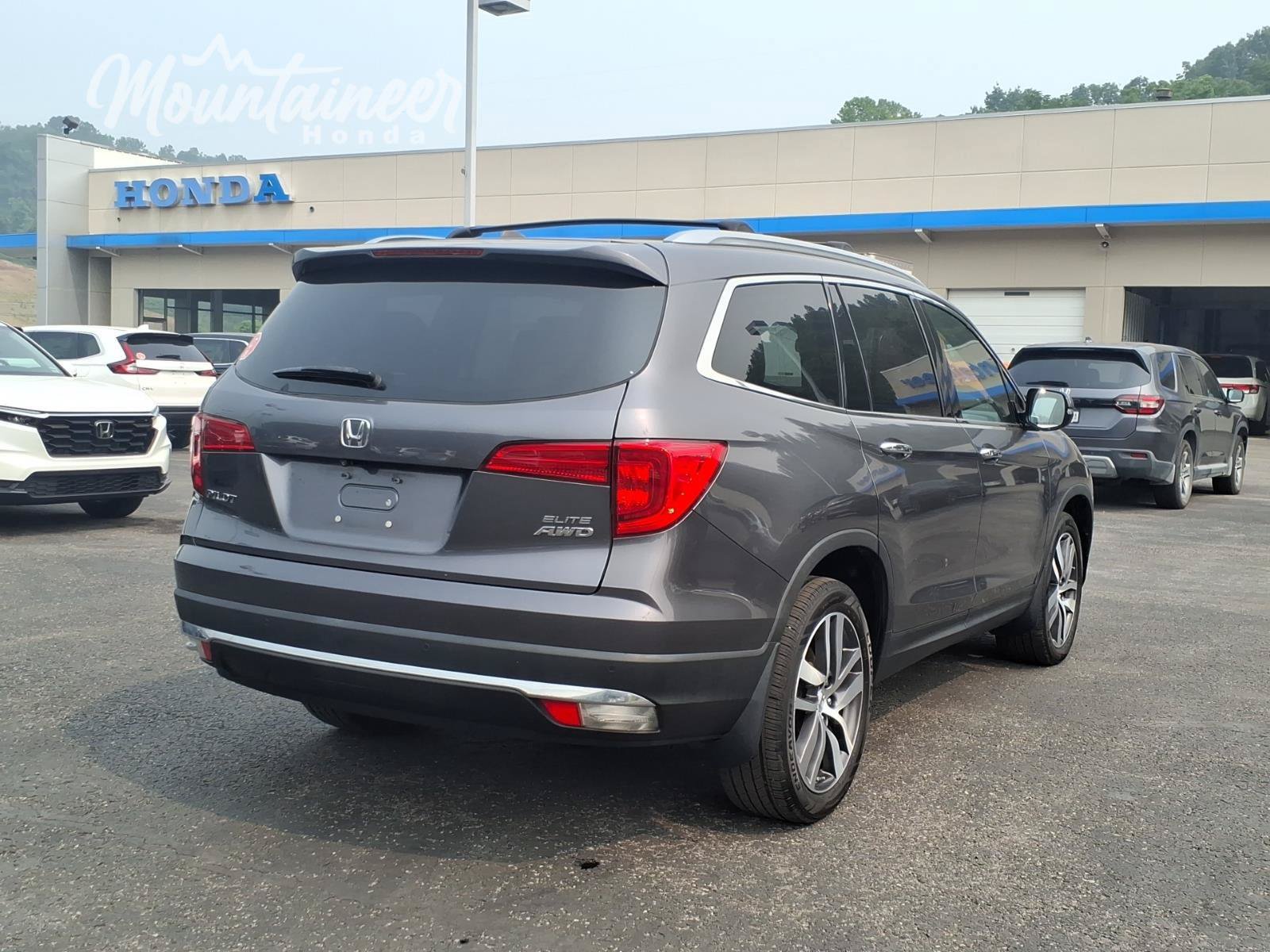 Used 2018 Honda Pilot Elite image 6