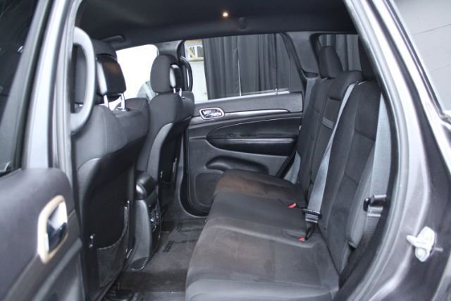 Used 2016 Jeep Grand Cherokee Laredo w/ Quick Order Package 23E RWD image 20