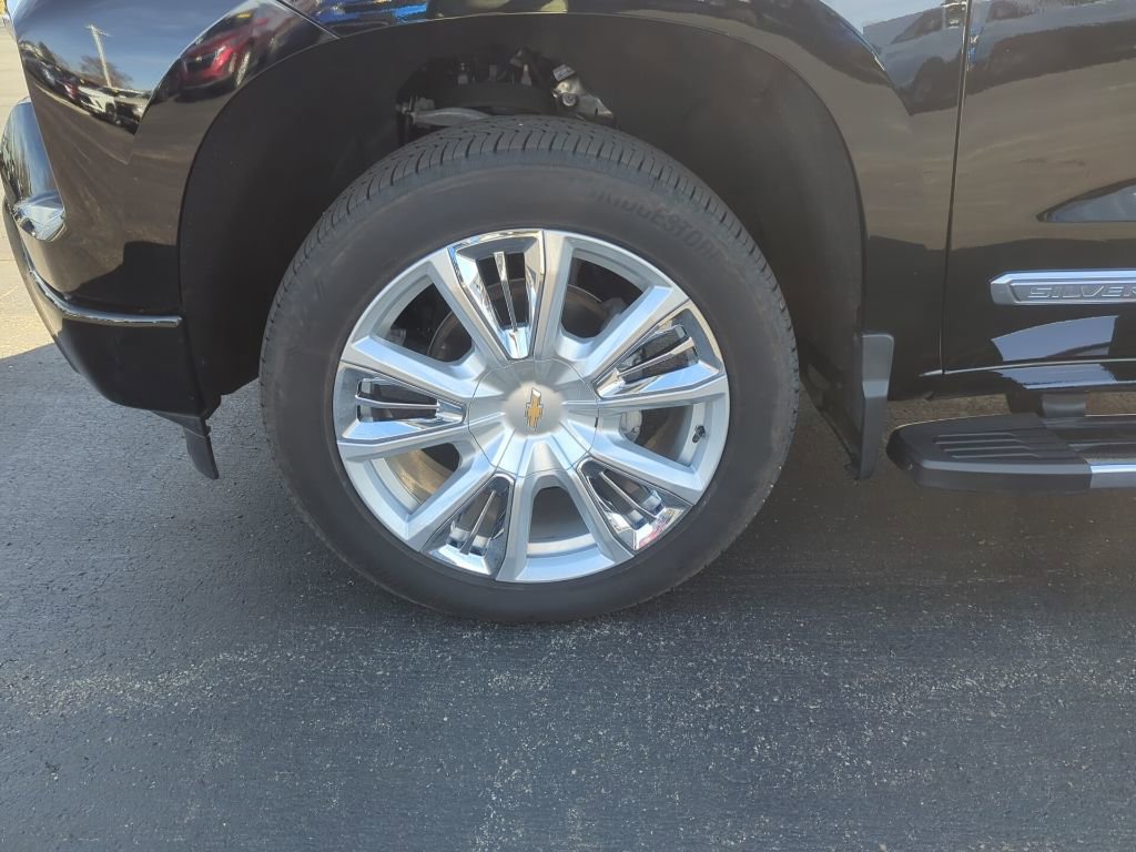 Certified 2025 Chevrolet Silverado 1500 High Country w/ High Country Premium Package image 14
