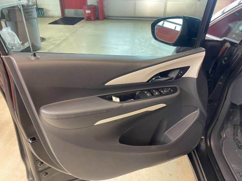 Used 2018 Chevrolet Bolt LT image 19
