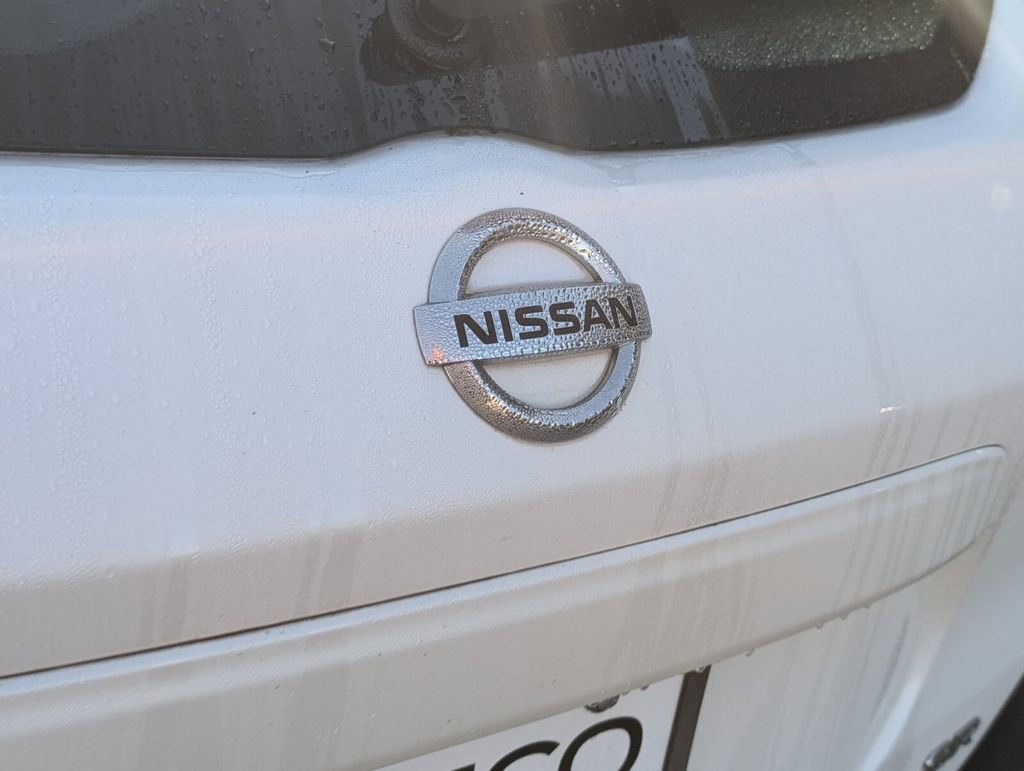 Used 2019 Nissan Kicks SR w/ SR Premium Package image 16