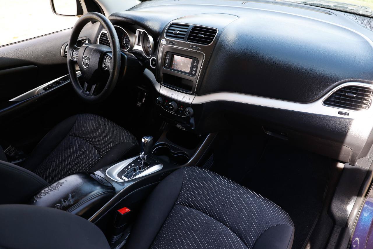 Used 2017 Dodge Journey SE FWD image 18