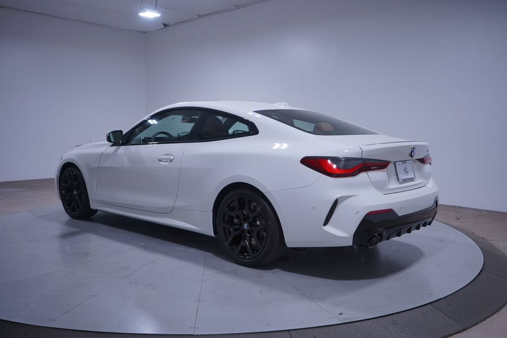 Used 2026 BMW 430i Coupe w/ M Sport Package RWD image 2