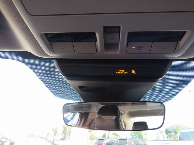 Used 2023 MAZDA MAZDA3 s image 28