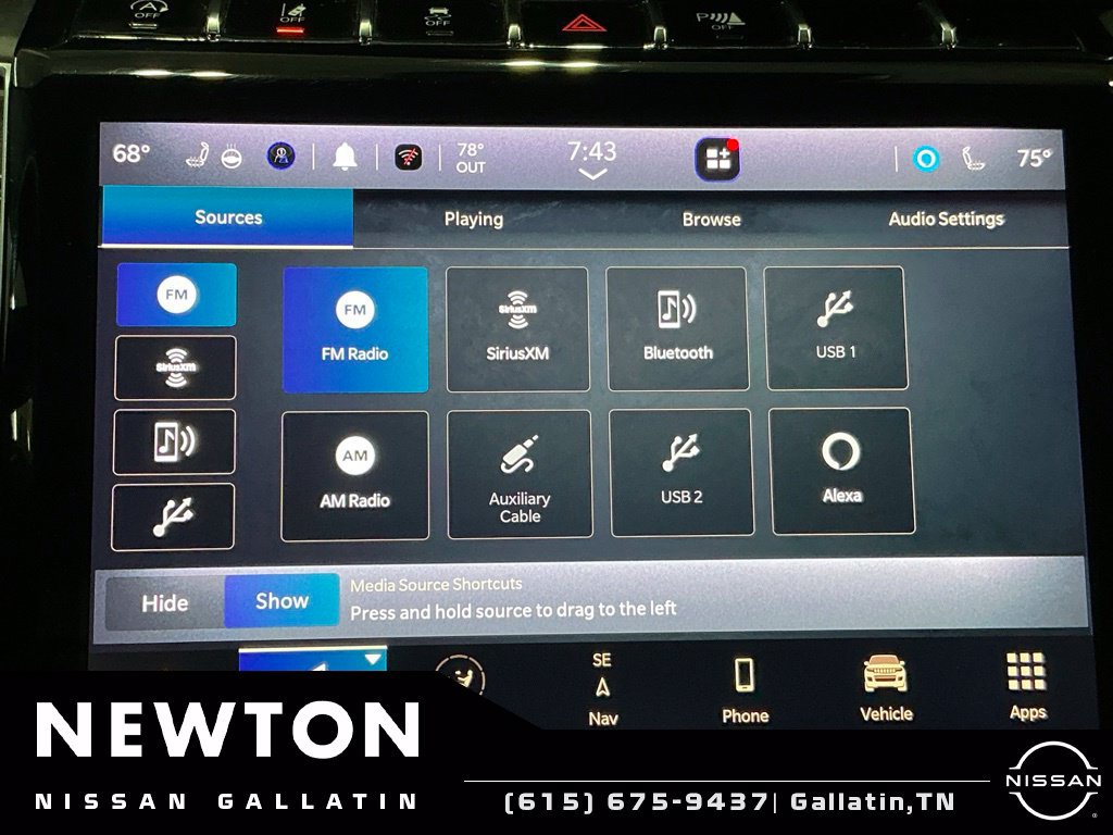 Used 2023 Jeep Grand Cherokee Limited w/ Luxury Tech Group II AWD/4WD image 35