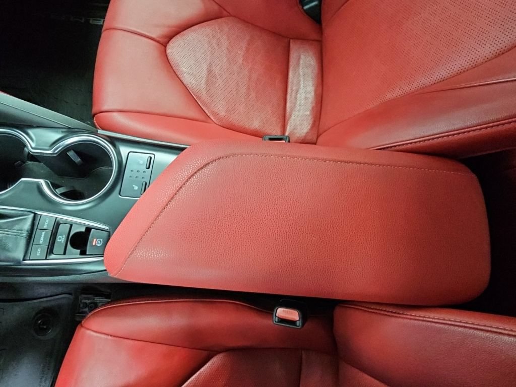 Used 2019 Toyota Camry XSE w/ Navigation Package FWD image 23