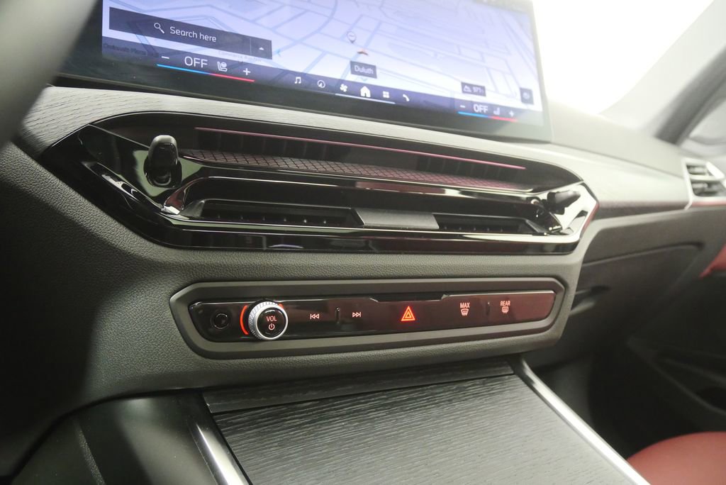 Certified 2025 BMW 330i Sedan image 26