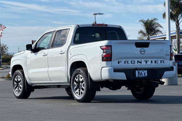 New 2026 Nissan Frontier SV w/ Tow Package AWD/4WD image 6