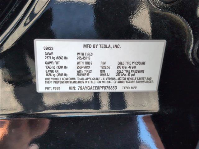 Used 2023 Tesla Model Y Long Range AWD/4WD image 28