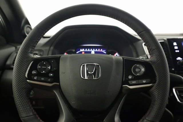 Used 2024 Honda Passport Black Edition image 18