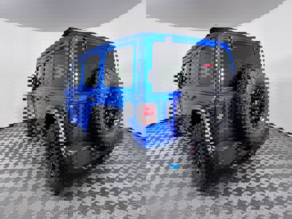 Used 2024 Jeep Wrangler Willys image 21