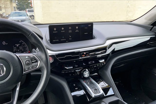 Used 2023 Acura MDX SH-AWD w/ Technology Package image 5