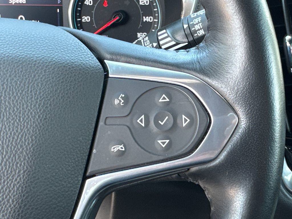 Used 2022 Chevrolet Traverse RS FWD image 27