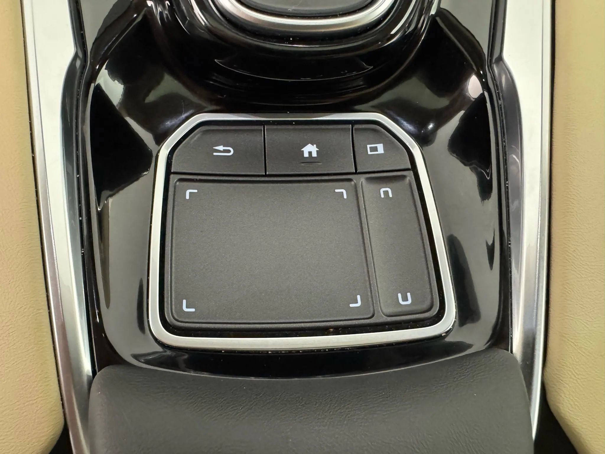 Used 2024 Acura RDX SH-AWD image 23