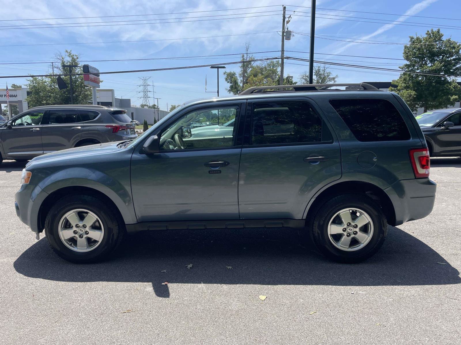 Used 2011 Ford Escape XLT w/ 202A Rapid Spec Order Code FWD image 6